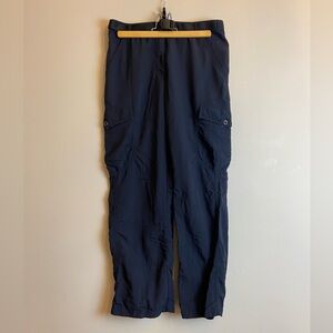 MEC Women's Black Cargo-Style Travel Pants